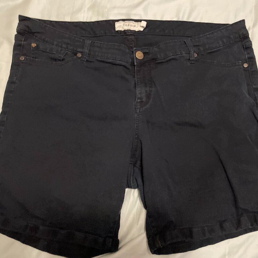 Torrid Short